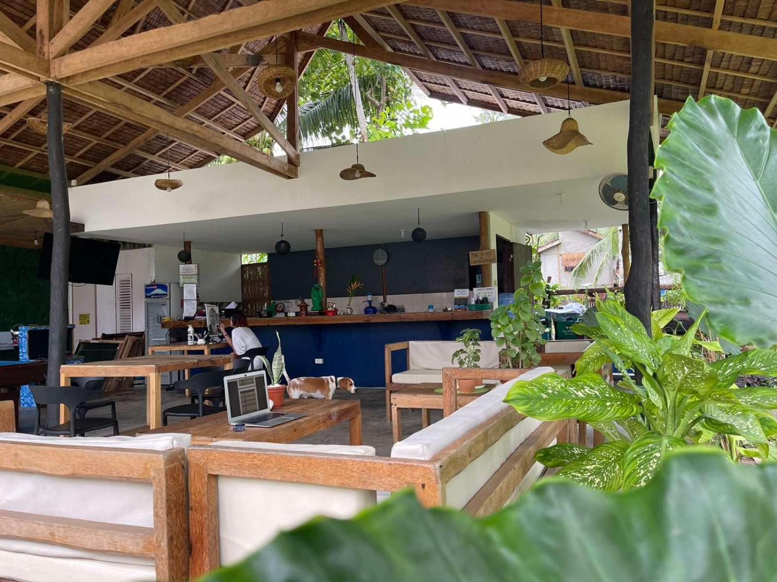 Dawn Patrol Siargao Hostel General Luna  Buitenkant foto
